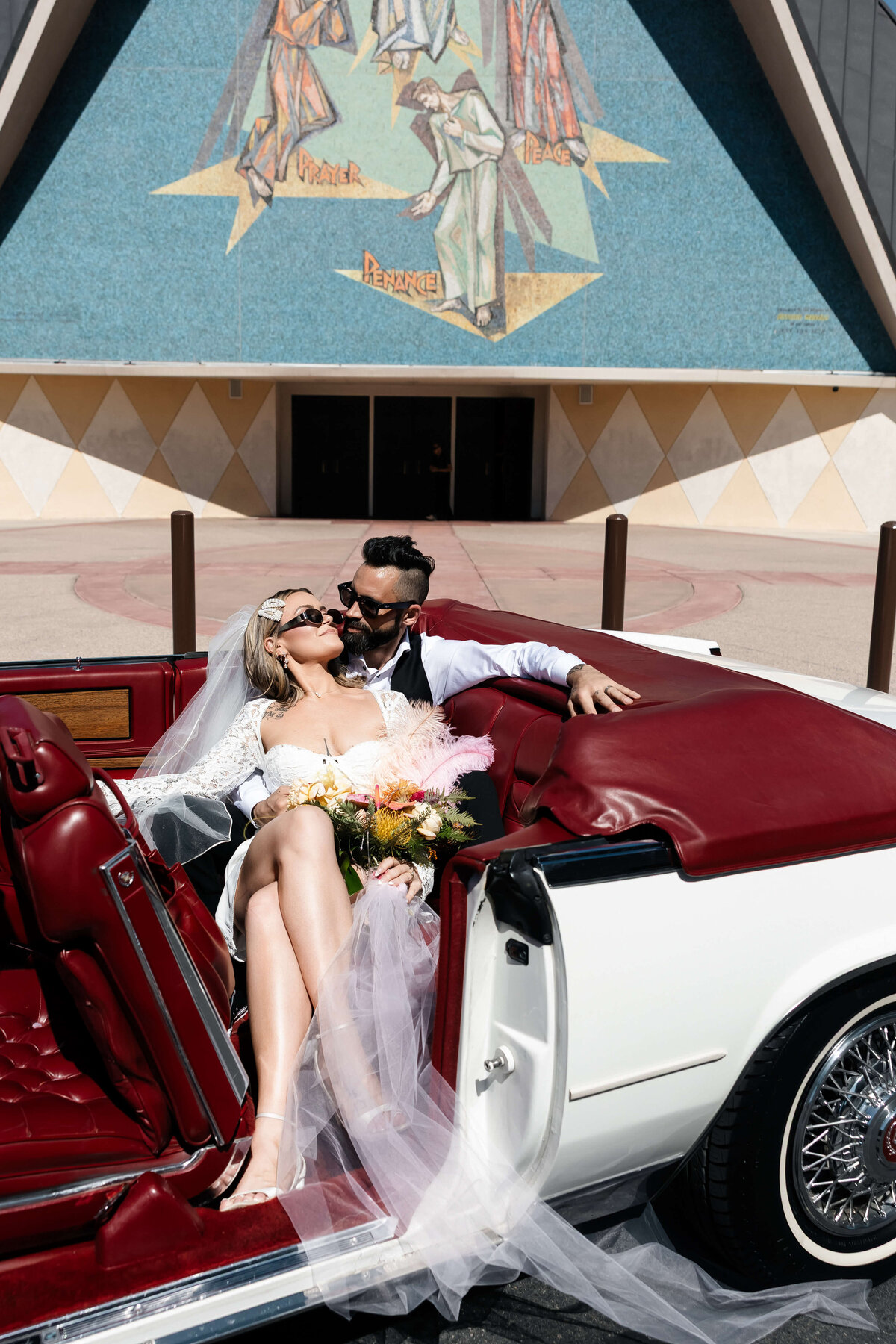 68_riskyexposure_las-vegas-elopement-photography