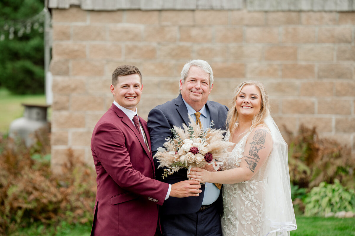 102-Wedding Family Portrai Highlights-DSC_2968-Wedding Photography- St Cloud MN- Central MN, Nicole Hollenkamp