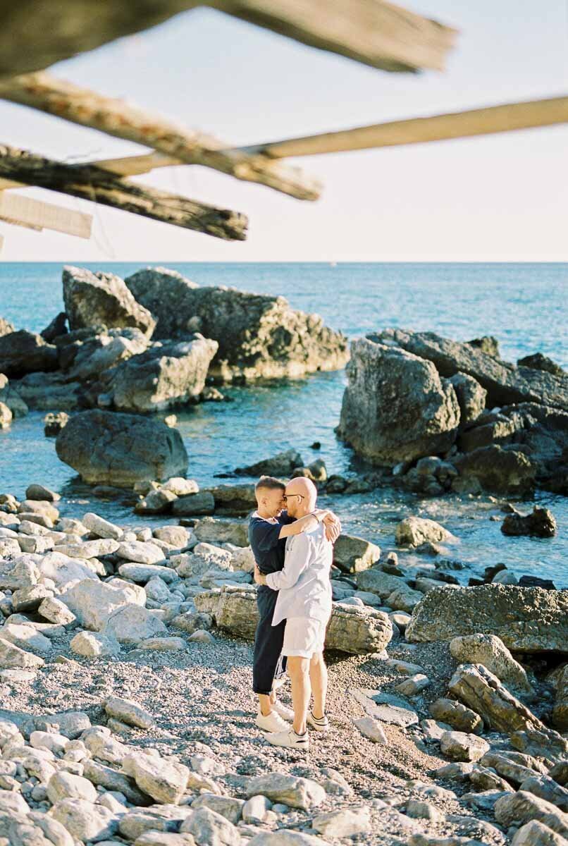 Engagement 1200px-1159