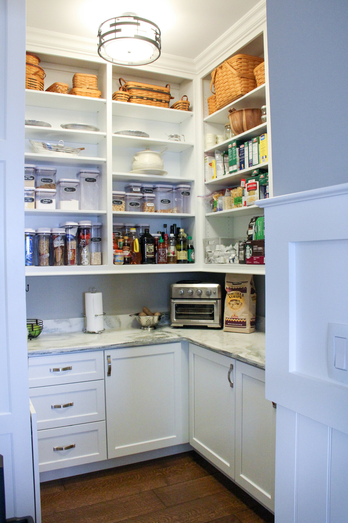 Kitchen Pantry 01