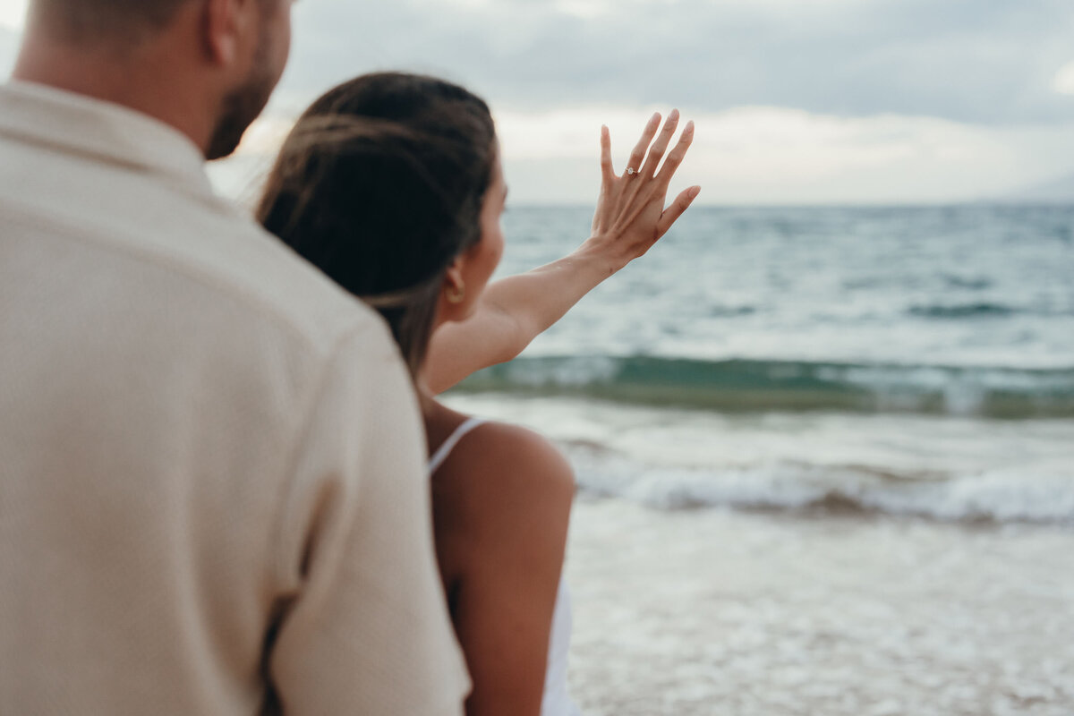 nicole-brooke-photography-engaged-on-maui