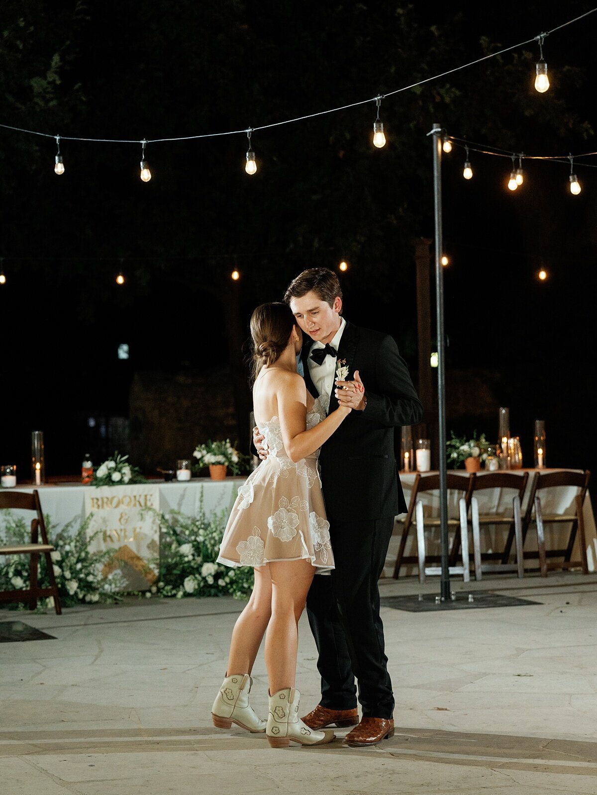 Southwes-School-of-Art-Fall-Wedding-Amy-Odom-Photography_0108