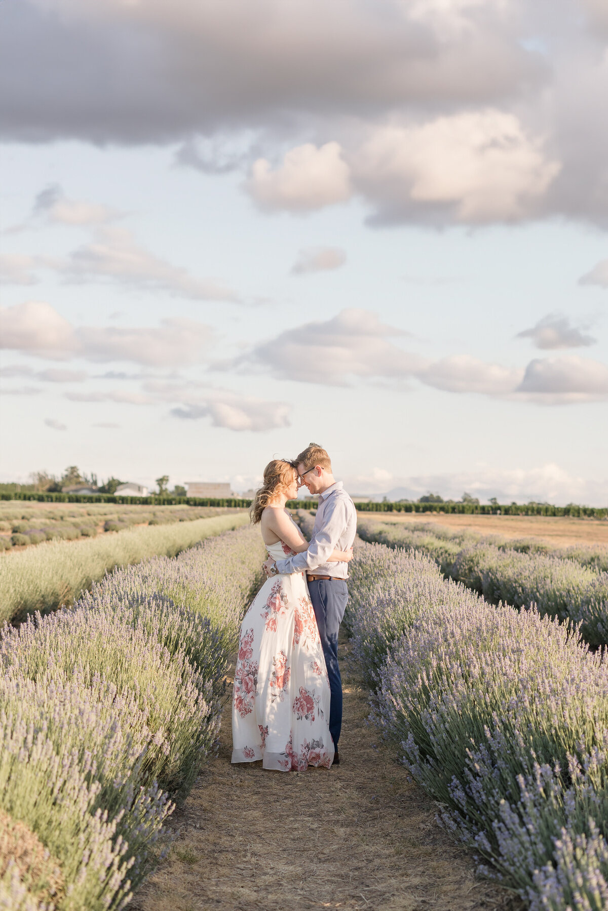 araceli-lavender-farm-engagement-sacramento-wedding-photographers-011