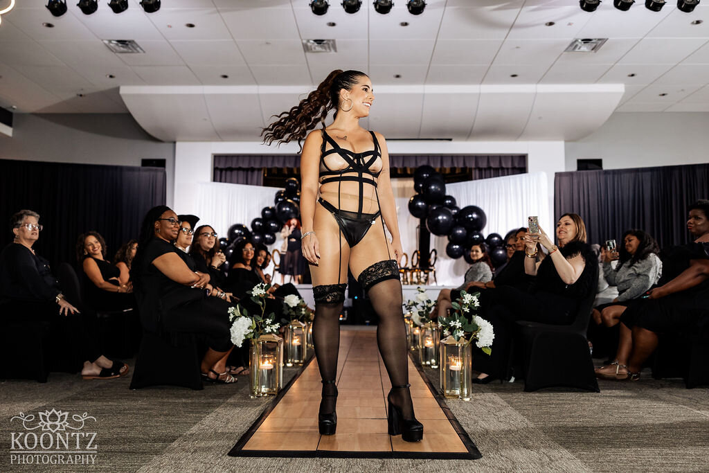 2024NoirNightConference-FashionShow-KoontzPhotography-65