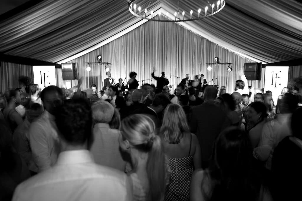 Sophisticated-black-tie-outdoor-wedding-in-portland-oregon-1874