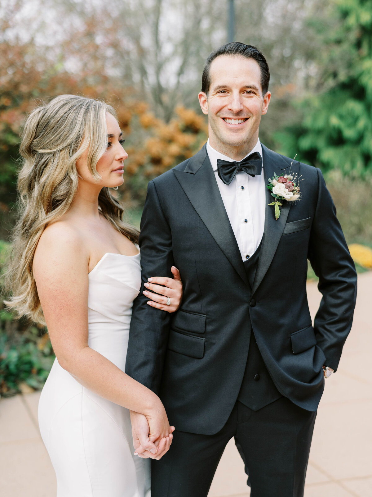 Phoenixville-Foundry-Romantic-Fall-Wedding-Photographer-Bride-Groom-Photos48
