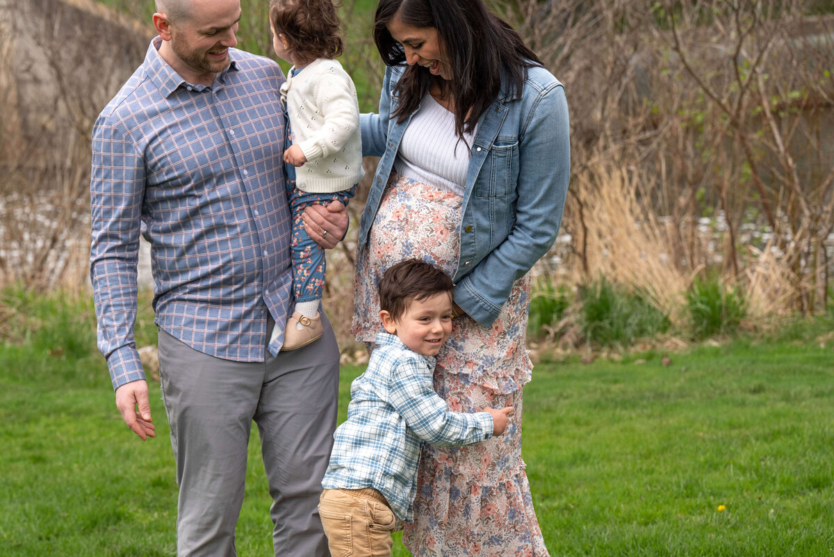Quarton-Lake-Maternity-2-kids-Royal-Oak-April 20, 2024-hug