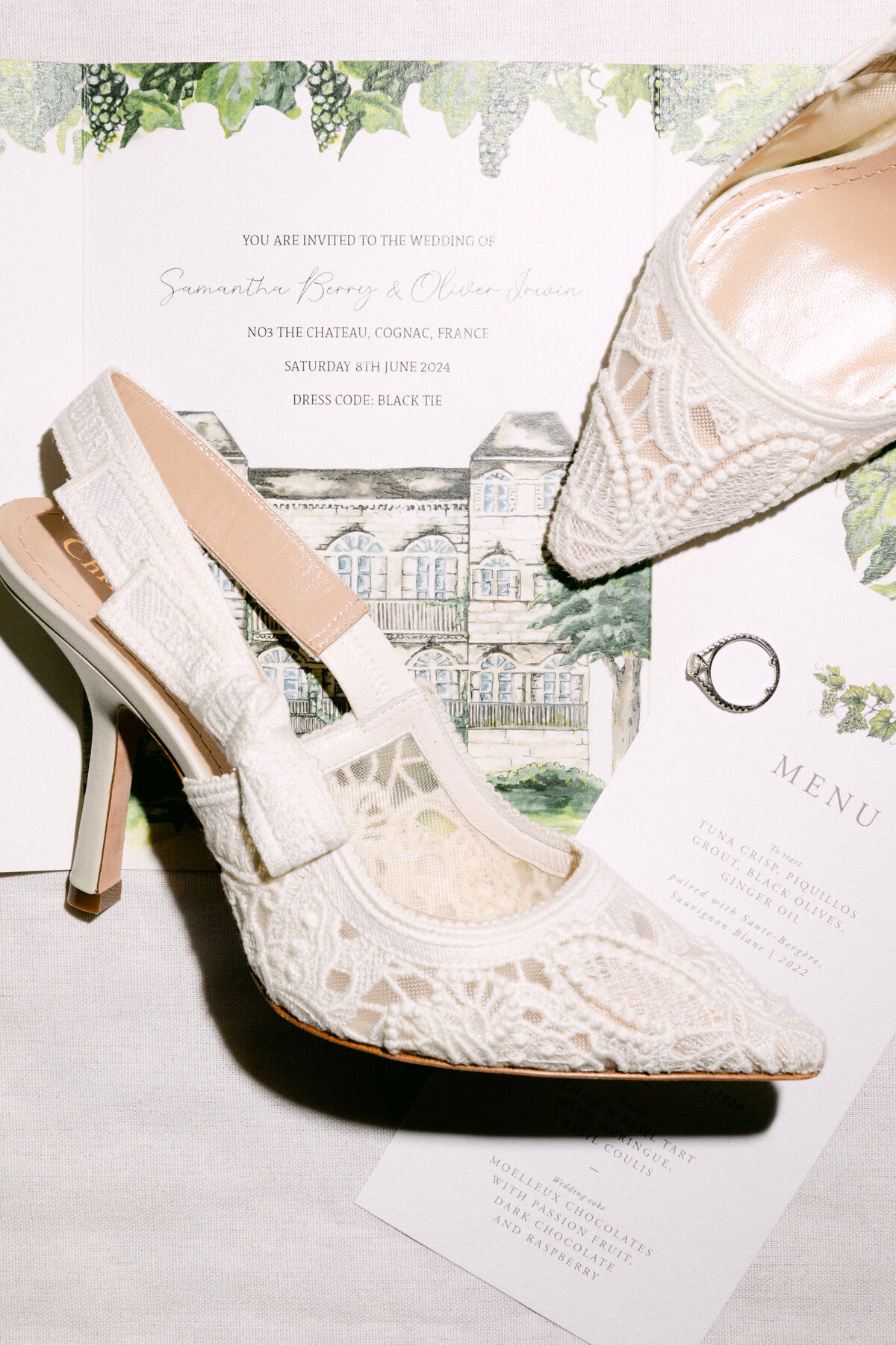 french-chateaux-wedding-invitation