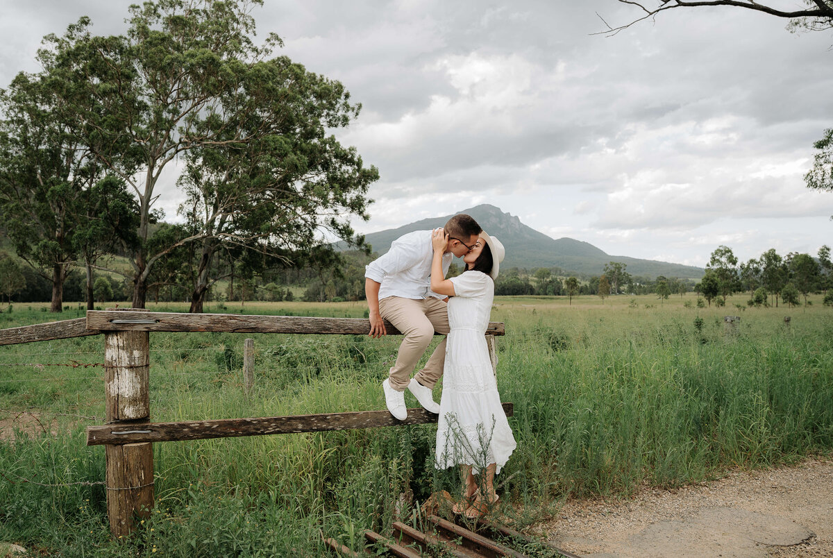 Couples photos at Mt Barney