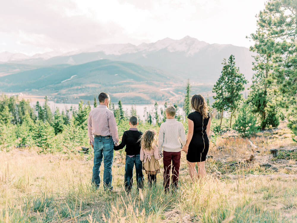 Colorado-Family-Photography-Fall-Color-Family-of-5-Keystone-Mountain2
