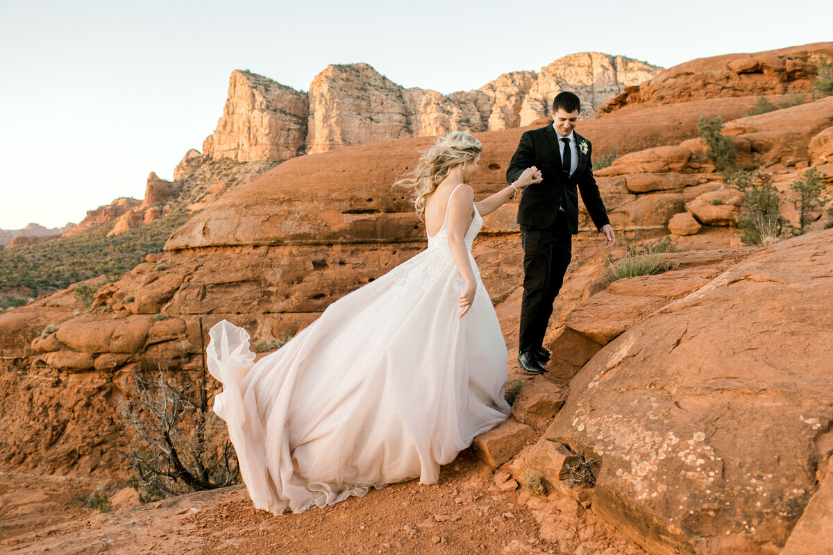 Wedding Photographer Sedona Bell Rock