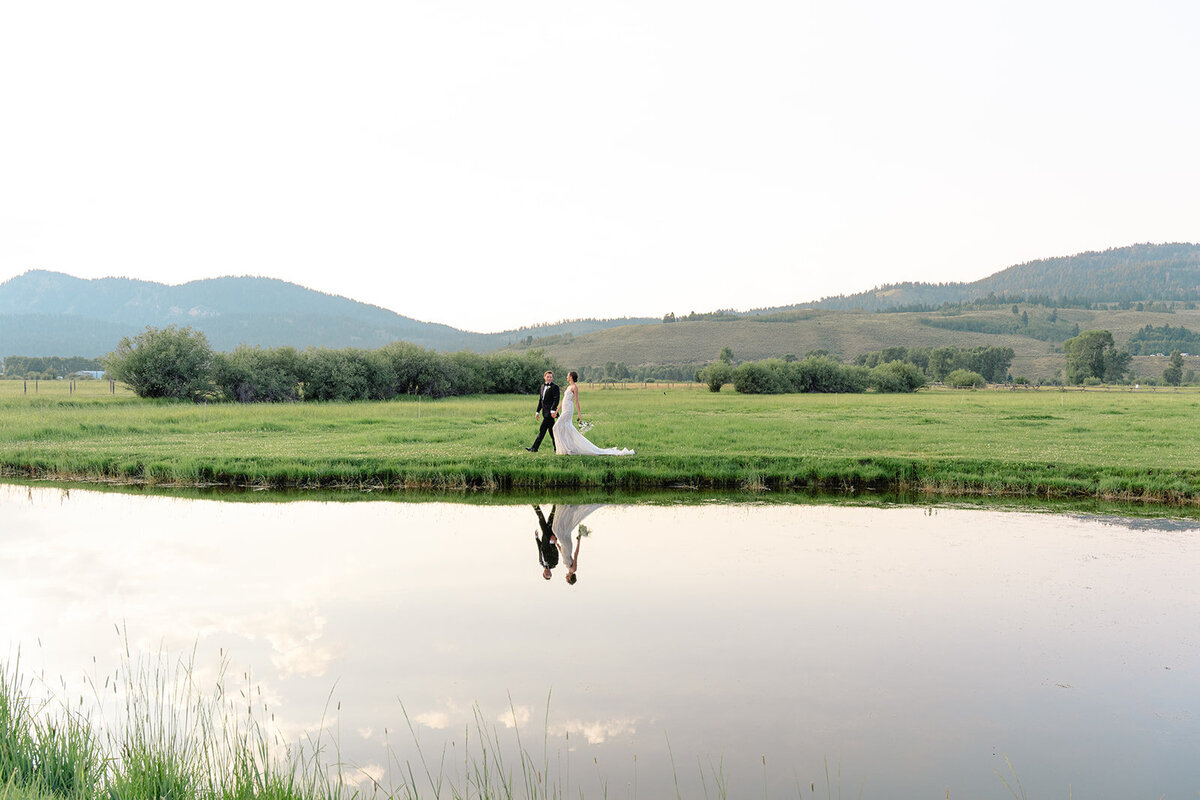 M-K-Diamond-Cross-Ranch-Wedding-Foxtails-Photography-1224_websize