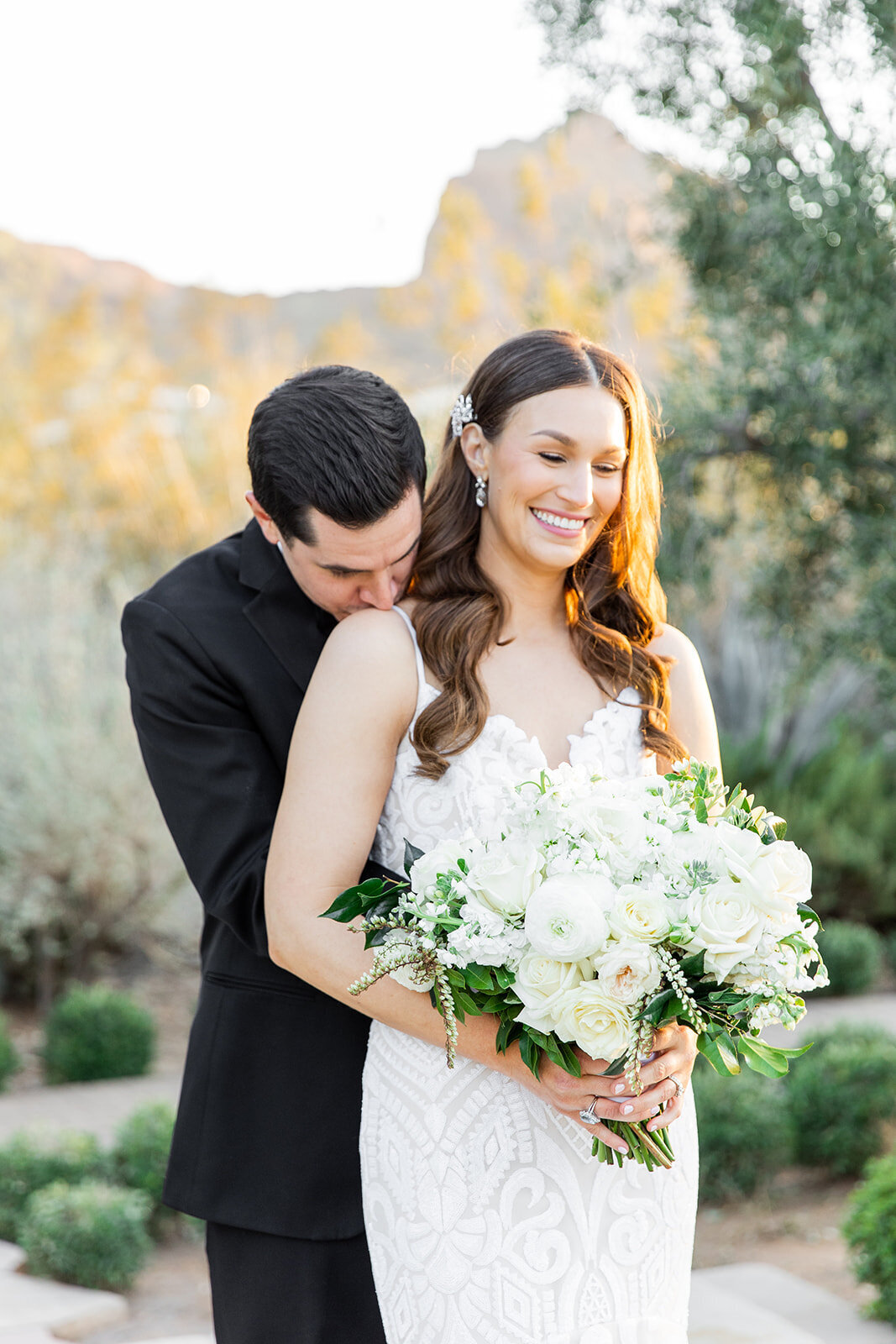 Karlie Colleen Photography - Hannah & Matt - El Chorro Wedding_ Paradise Valley Arizona - Revel Wedding Company-214