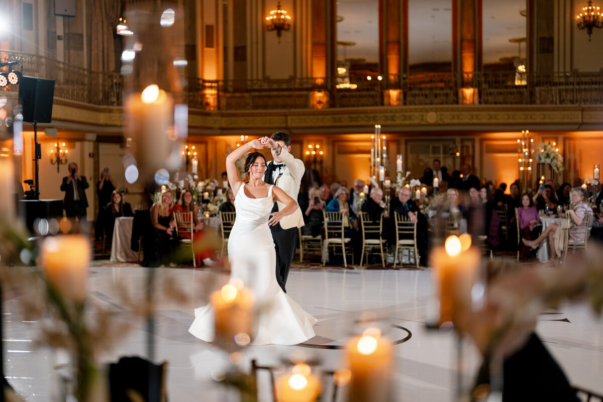 Berlez-Aspen-Avenue-Chicago-Wedding-Photographer-Palmer-House-Celebrate-Planning-Yanni-Design-Dimitra-Shannon-O'Brien-Magazine-Editorial-267