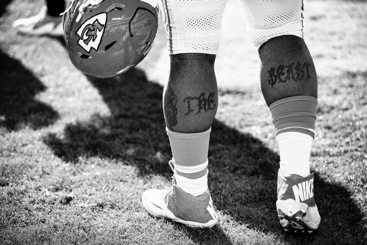 kansas-city-sports-photography-chiefs-0056-player-taped-ankles-closeup