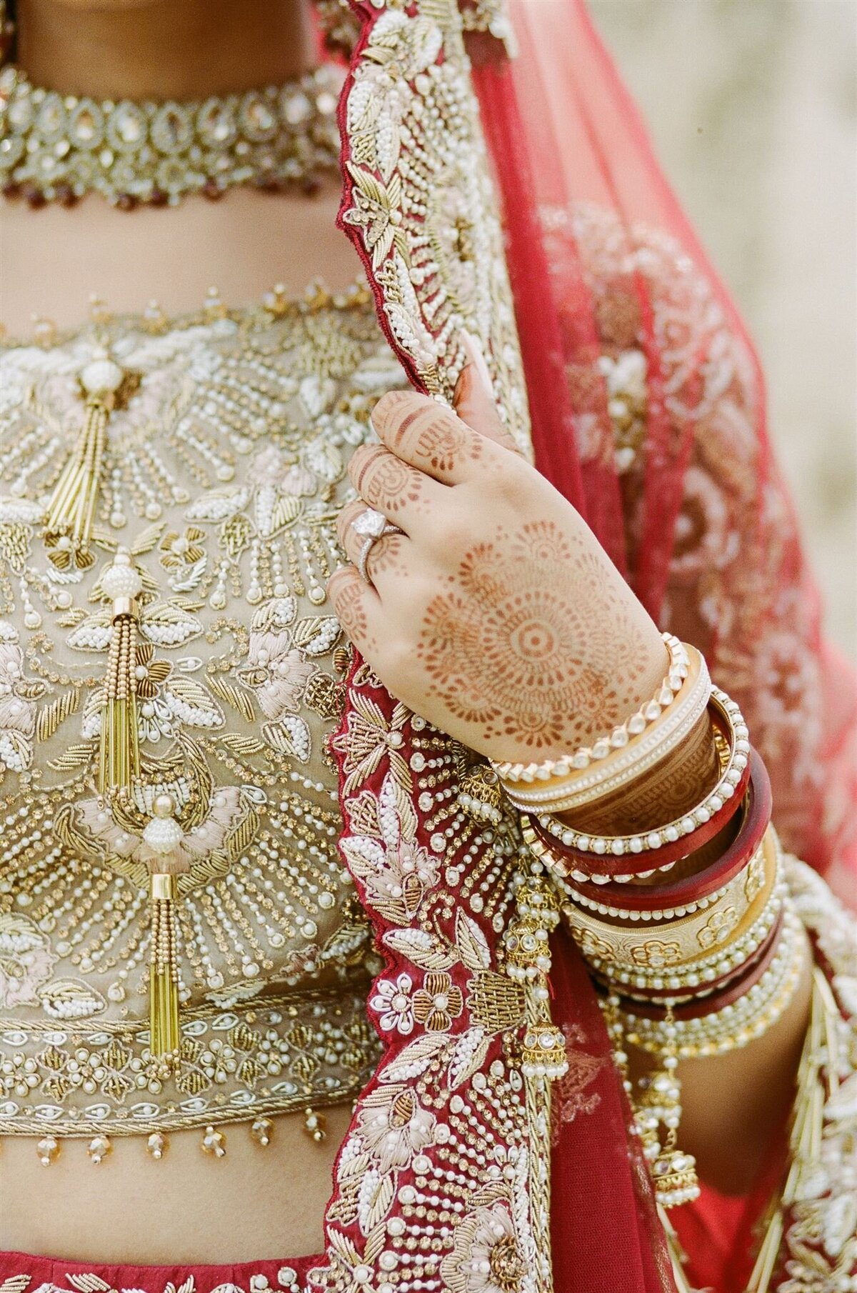 463837_0004-1846_websize