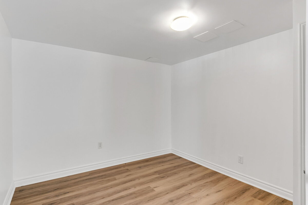 38-web-or-mls-60_006_Lower Level