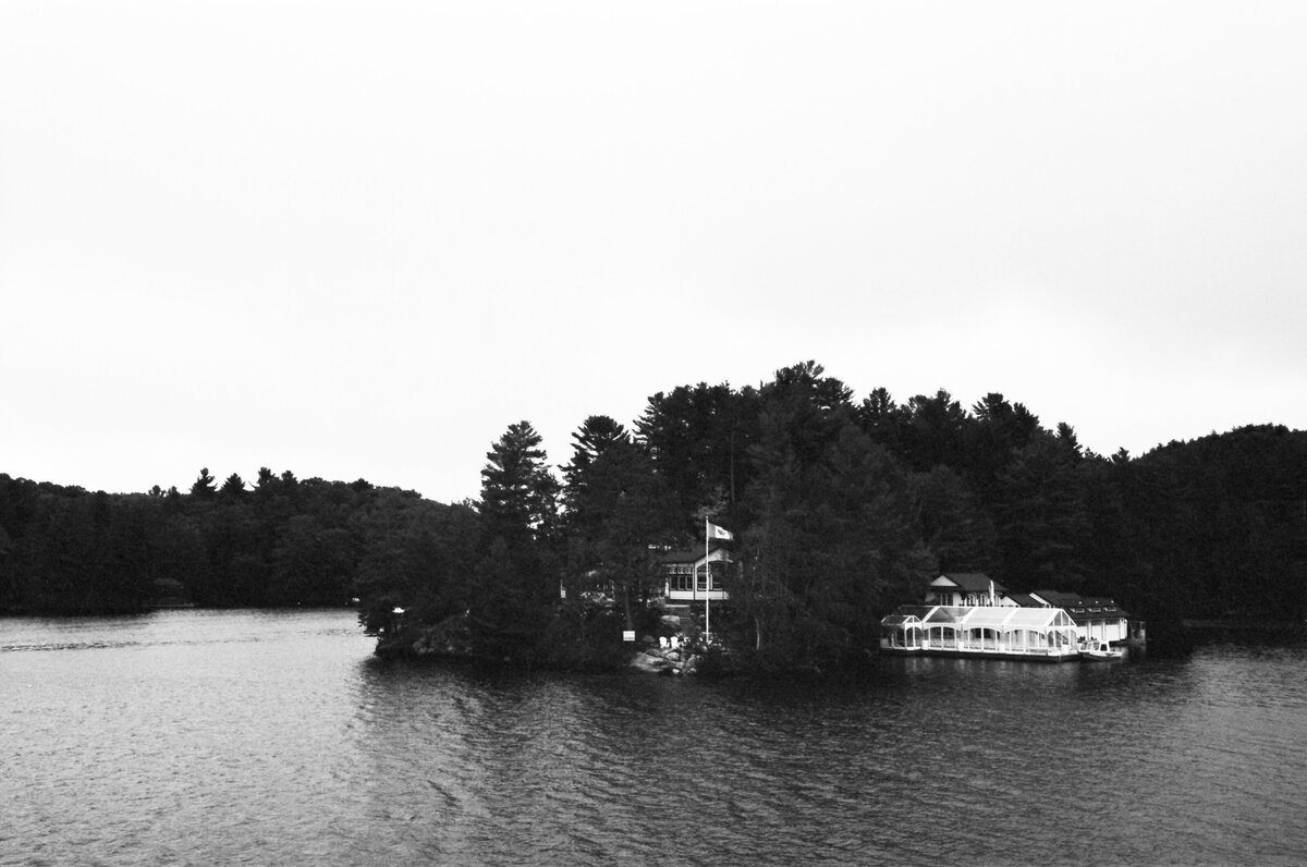 Muskoka_Wenonah_Steamboat_Wedding_Raphaelle_Granger (34)