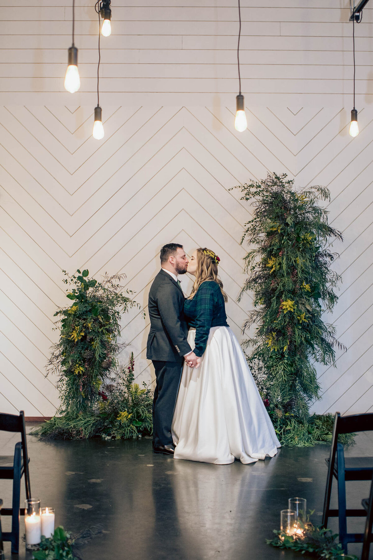 st-irenes-oregon-fall-wedding-aniko-9