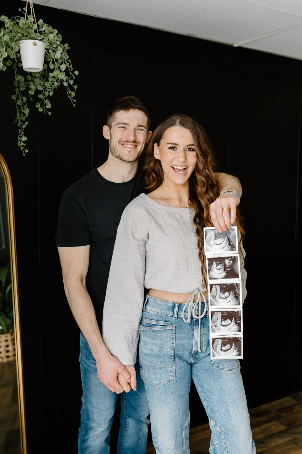 christina_ney_photography_wedding_engagement_lifestyle_photographer_dubuque_iowa_wedding_planning_assistance_adventurous_bold_laidback Family Photography91