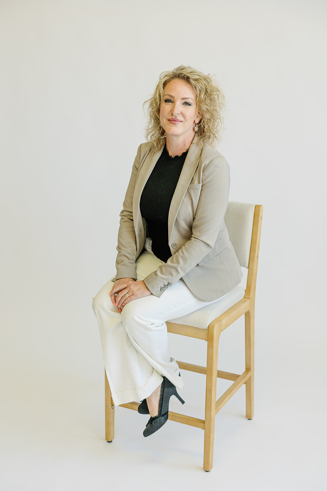 milwaukee-wedding-planner-headshots-6