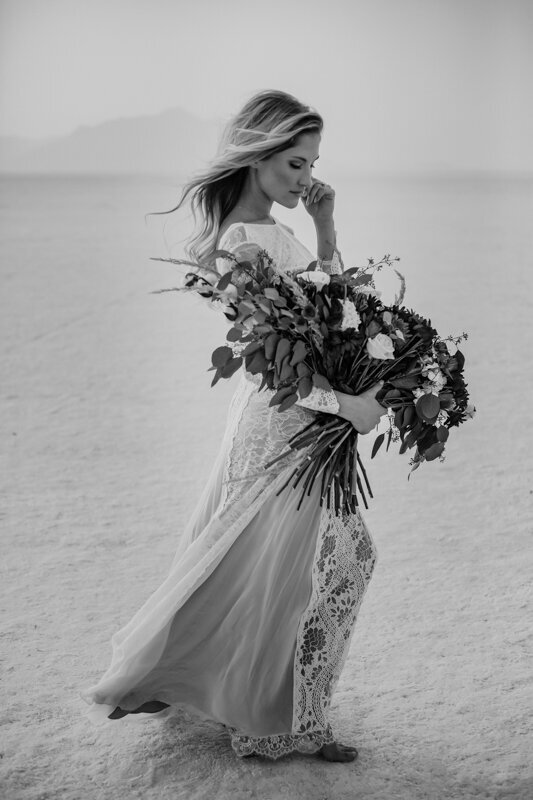 180830_Jenn&BenBridals_BonnevilleSaltFlatsUtah_AnjaJensenPhotography_001-025-2