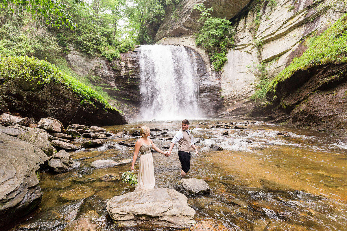 Looking-Glass-Falls-NC-Elopement-7