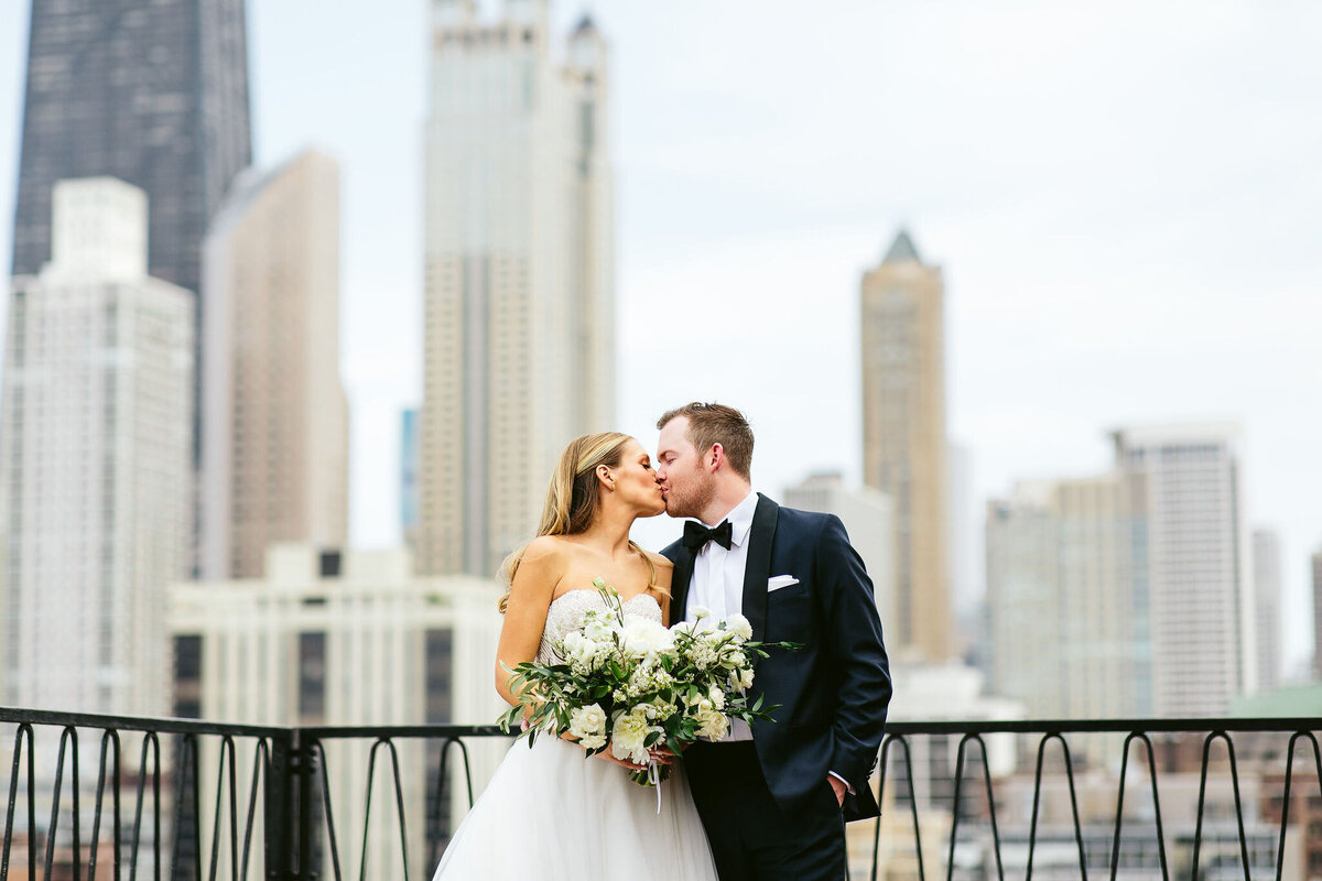 NicodemCreative-Meredith+Dylan-CafeBrauerChicago-378