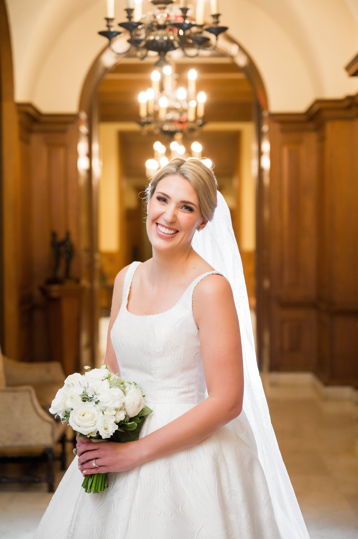 bride at the duquesne club pittsburgh