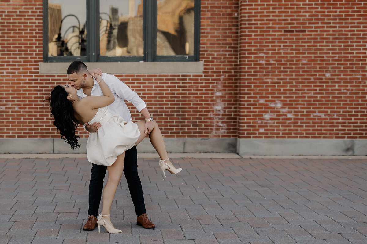 engagement-session-jersey-city-liberty-state-park