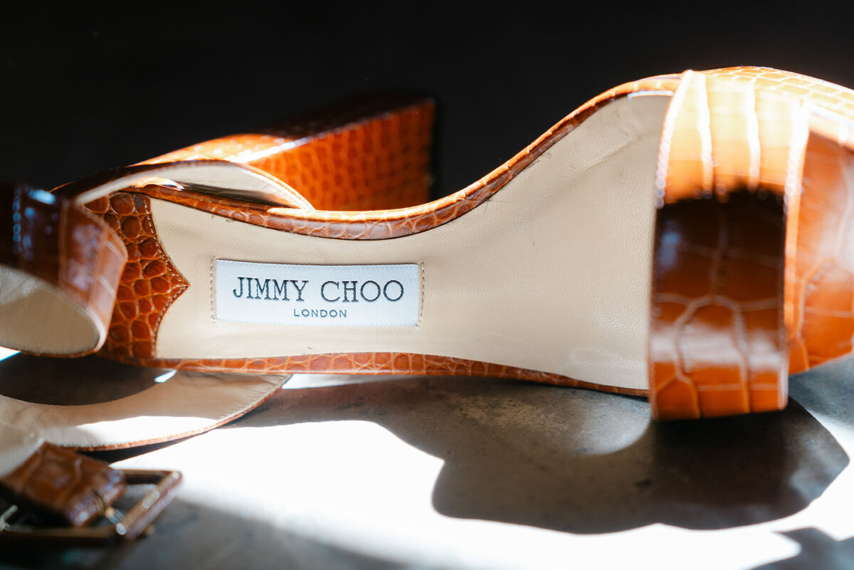 Editorial style wedding photo from a modern Phoenix celebration.