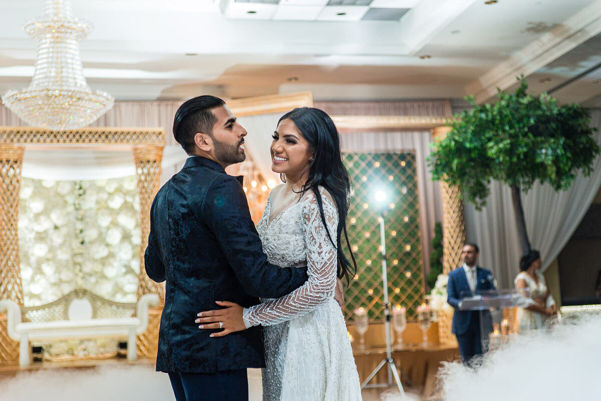 Chicago indian ceremony wedding photography - toronto wedding photographer