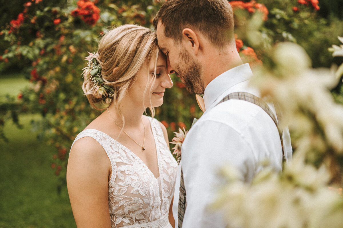 Fotograf-Hochzeit-Freiburg-Brautpaarbilder-Ideen-authentisch-heiraten-in-Freiburg-Hochzeitsfotografie-12