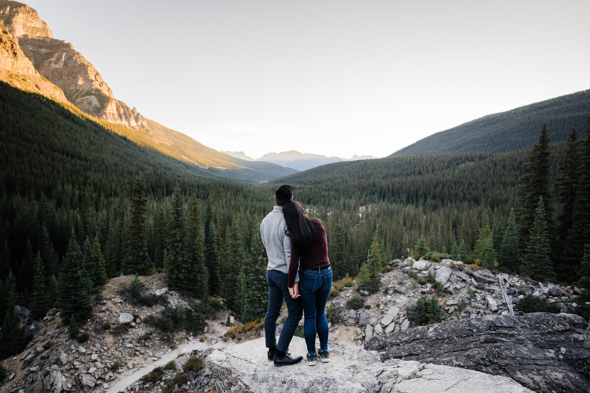 moraine-lake-engagement-photos-3