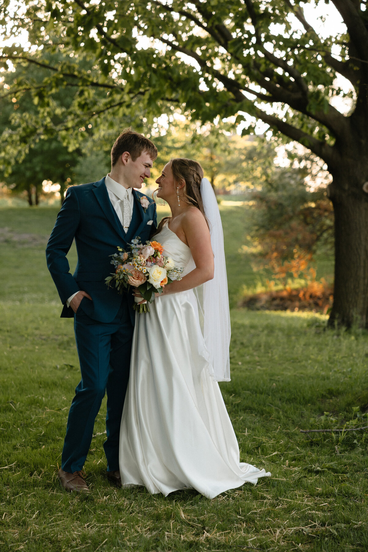 Sydney and Brant's Rustic Midwest Wedding Photography-630