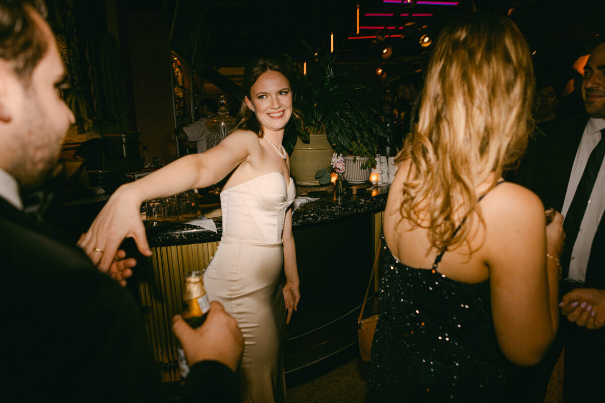 toronto-wedding-photographer-drake-hotel-wedding-091