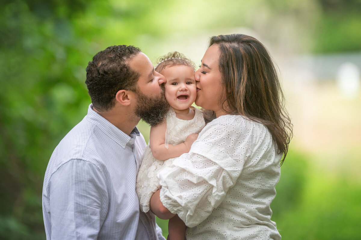 05-21-22-sabre-web-family-0369-Edit-Edit