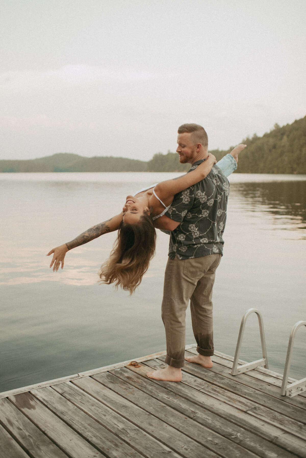 AllieJenningsPhoto-StephChad-Engagement-cottage-muskoka-lake-lifestyle-154