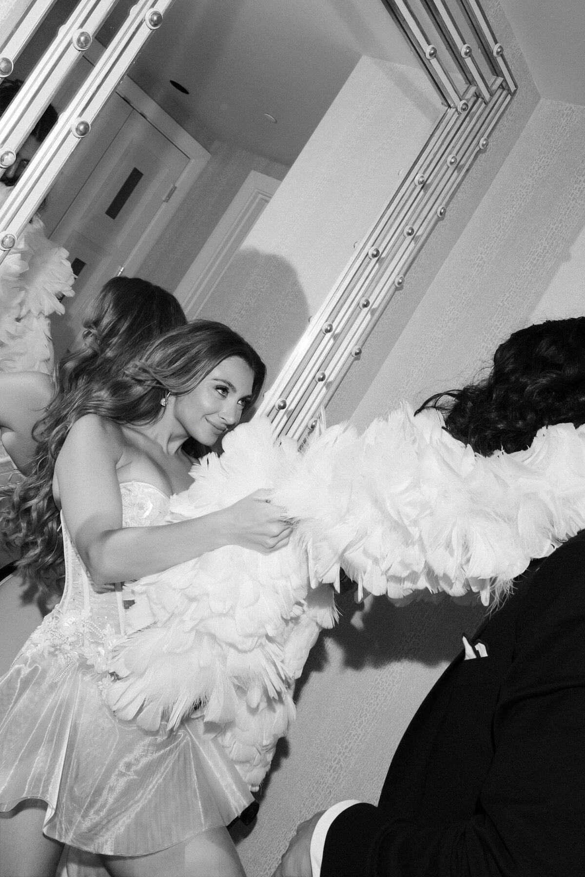 67_riskyexposure_shoshana-kyle_las-vegas-elopement-photography