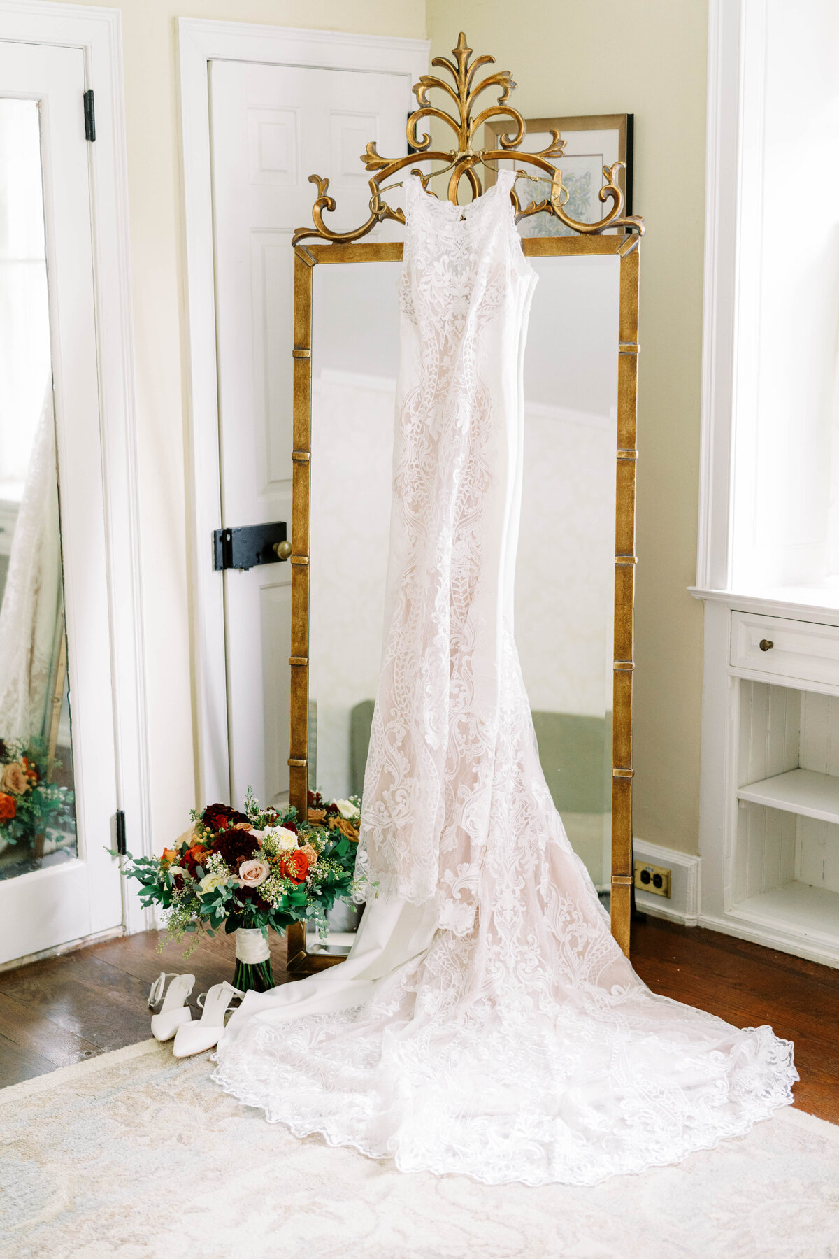 Philander-Chase-Knox-Estate-Wedding-Photographer-Bridal-Details_005