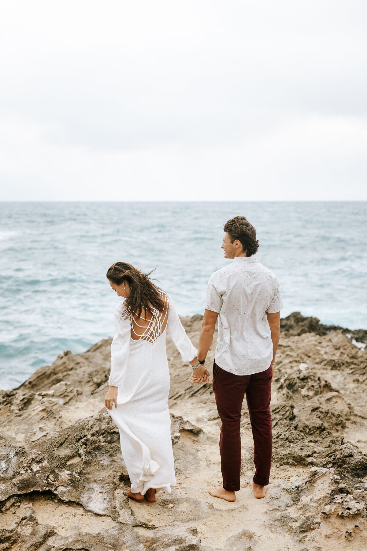 North_Shore_of_Oahu_Engagement_Photos_Skateboards_Laie_Kahuku_Haleiwa-29