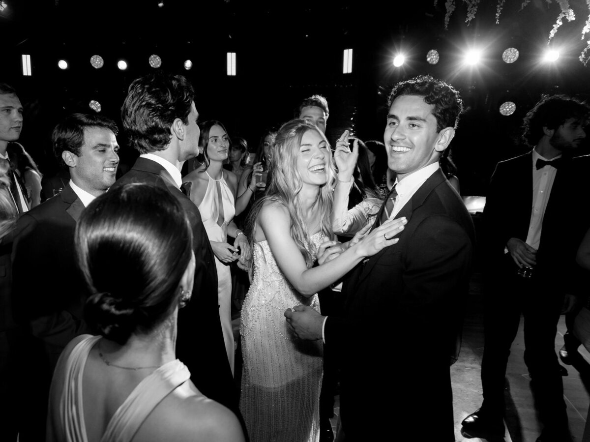 Chic-Island-Art-And-Taste-The-Residence-Wedding-131