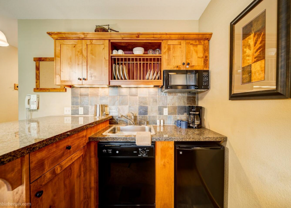 SILVER MOUNTAIN CONDO 6