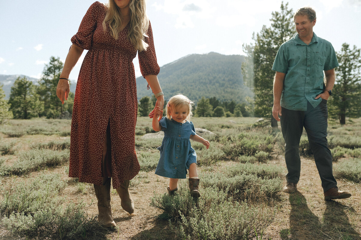 Dana + Derek Hope Valley California Engagement Session _ Katherine Krakowski Reno Lake Tahoe Photographer-27