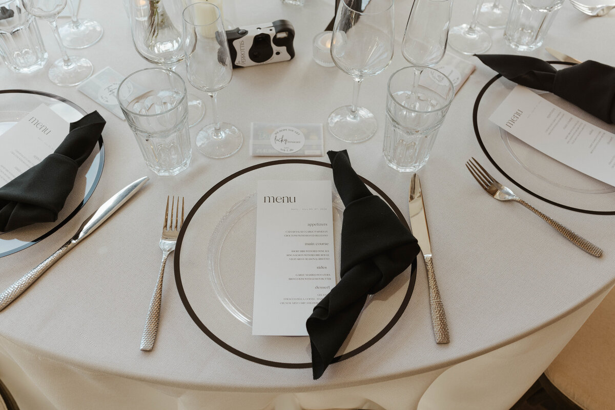 karly-alex-wedding-details-30