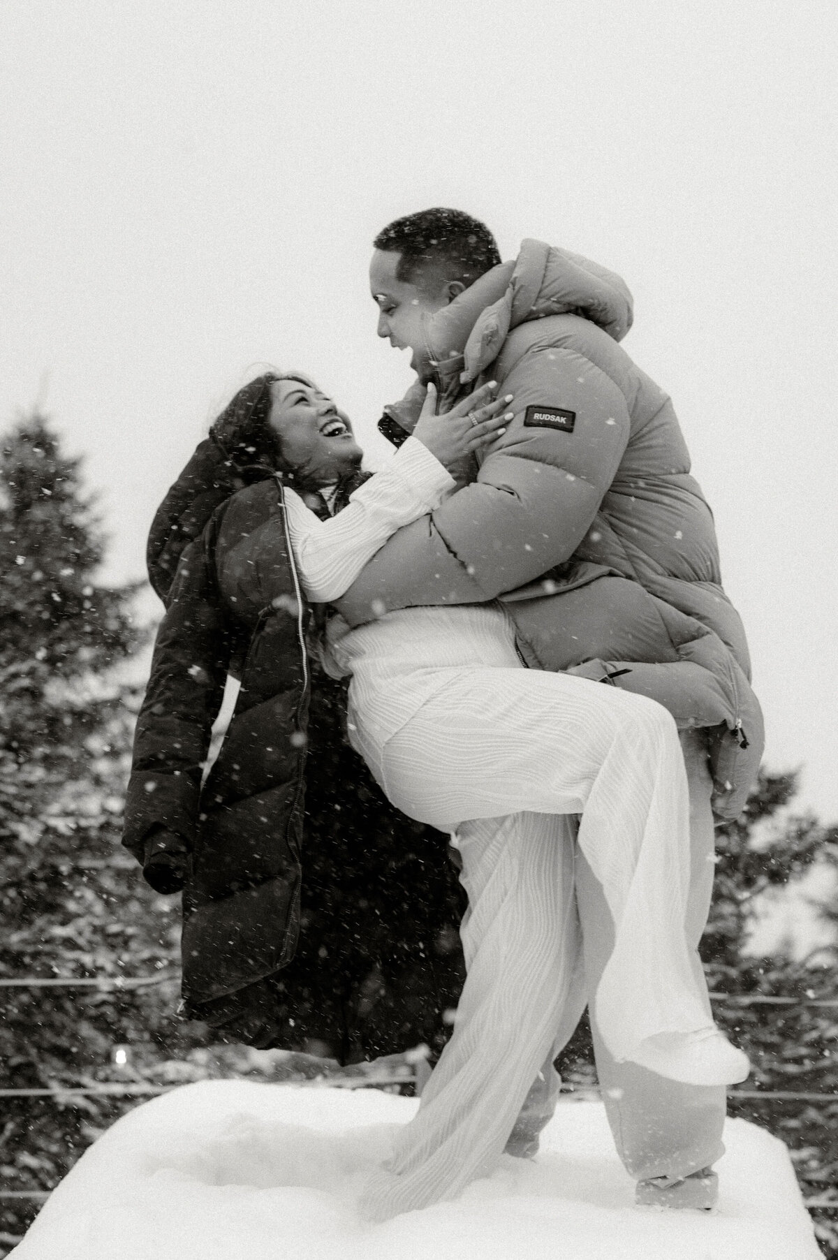 S-R_Winter-Elopement-Quebec-106