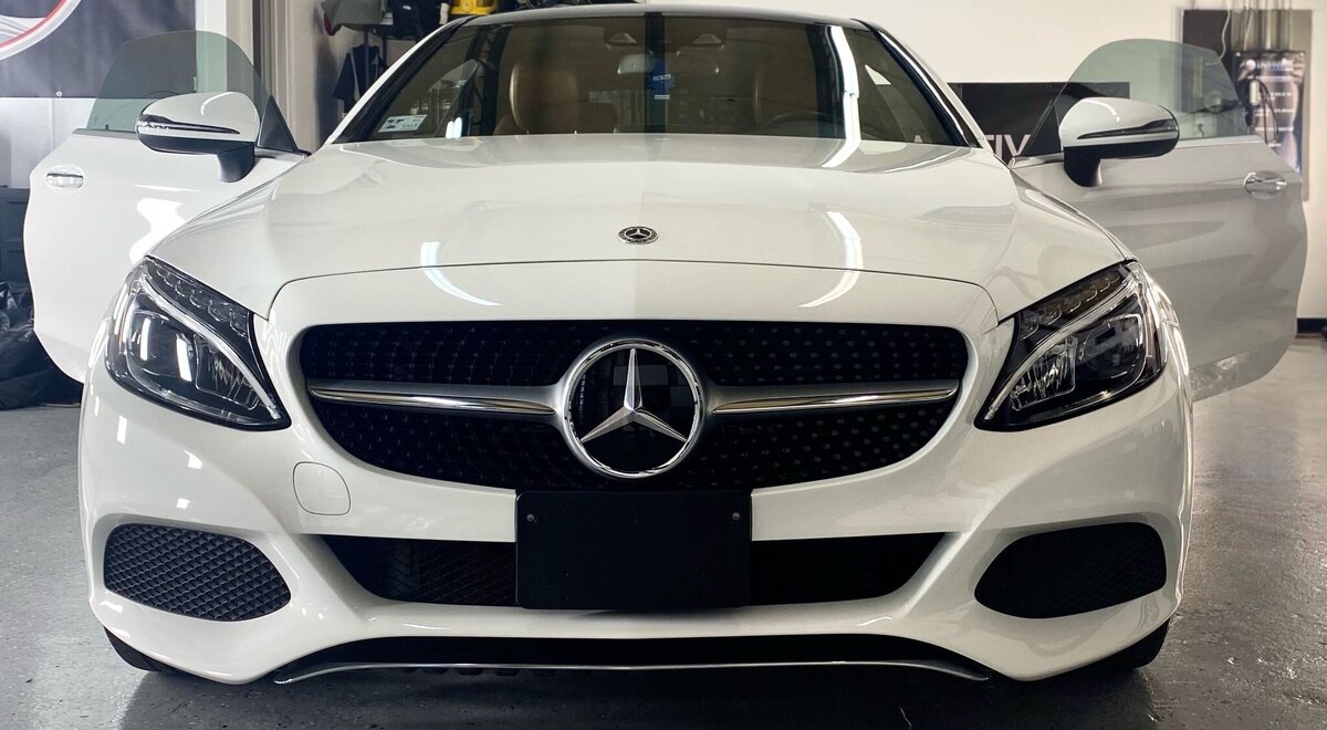 a-nice-touch-auto-detailing-headlight-restoration-white-benz