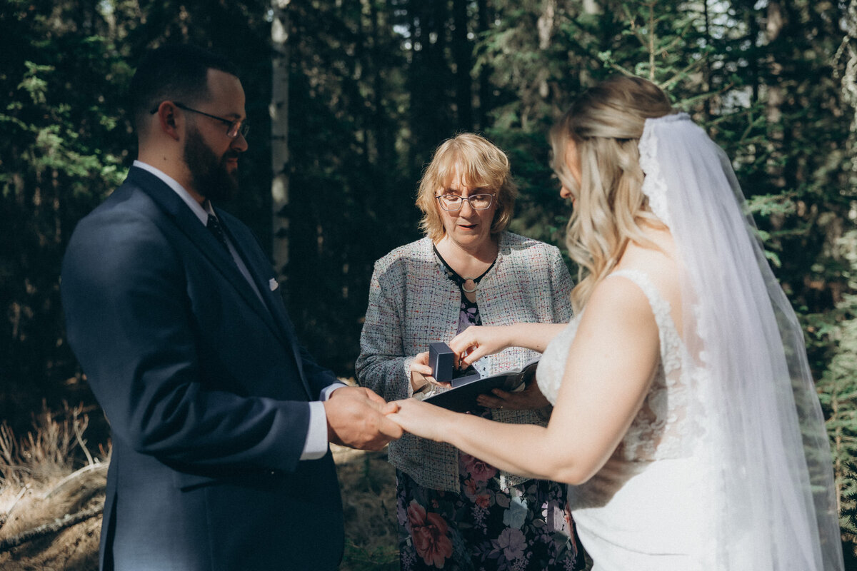 vpc-canmore-spring-elopement-36