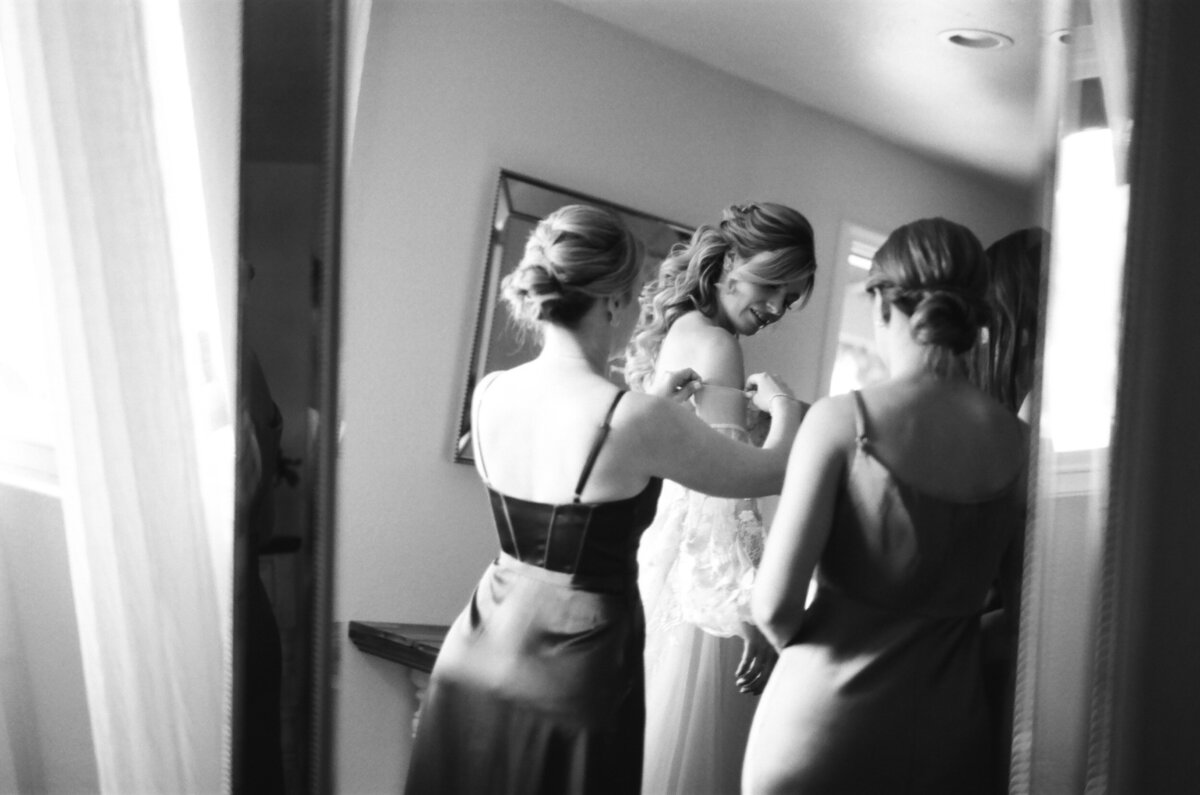 35mm Film Wedding Photography-016-000326640006