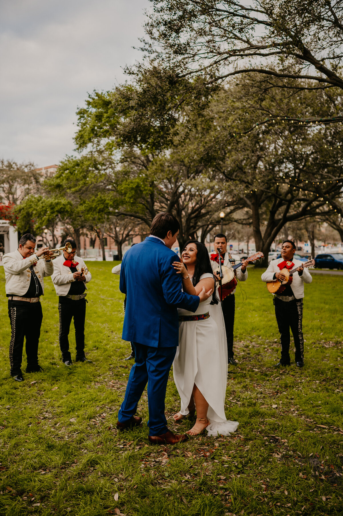 mariah-lacy-photo-elope-in-florida-north-straub-park-chantilly-chic-celebrations-10